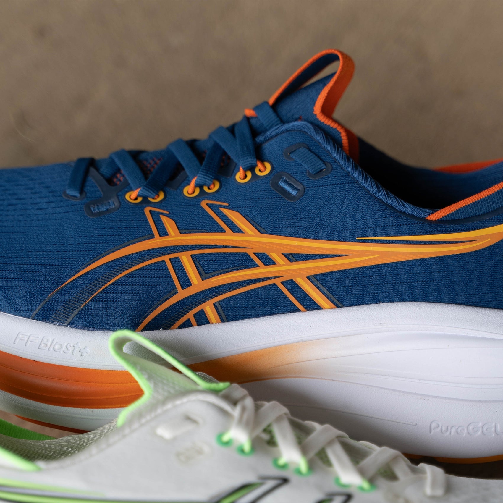 Mens ASICS GEL-Nimbus 28 (Wide)