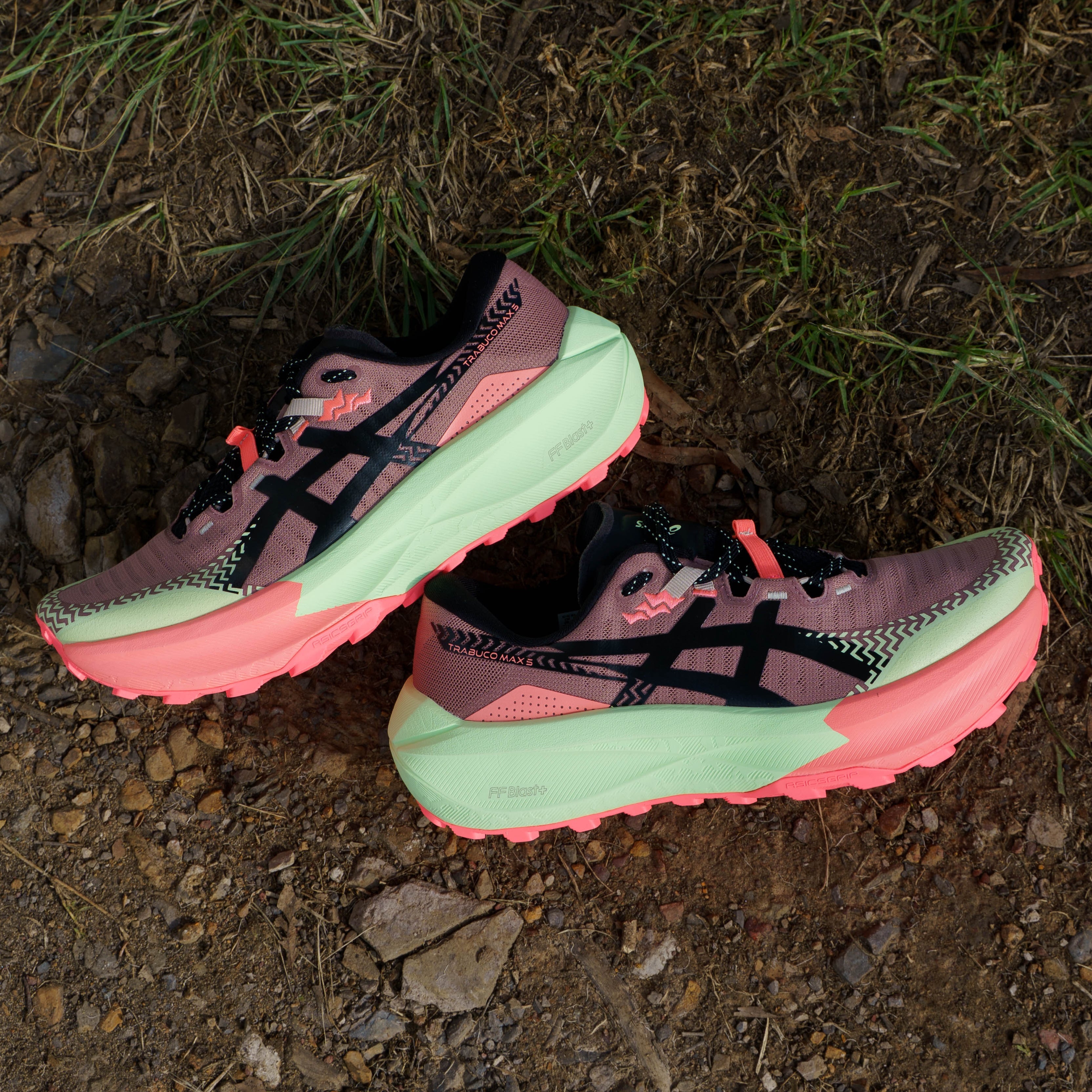 Mens ASICS Trabuco Max 5