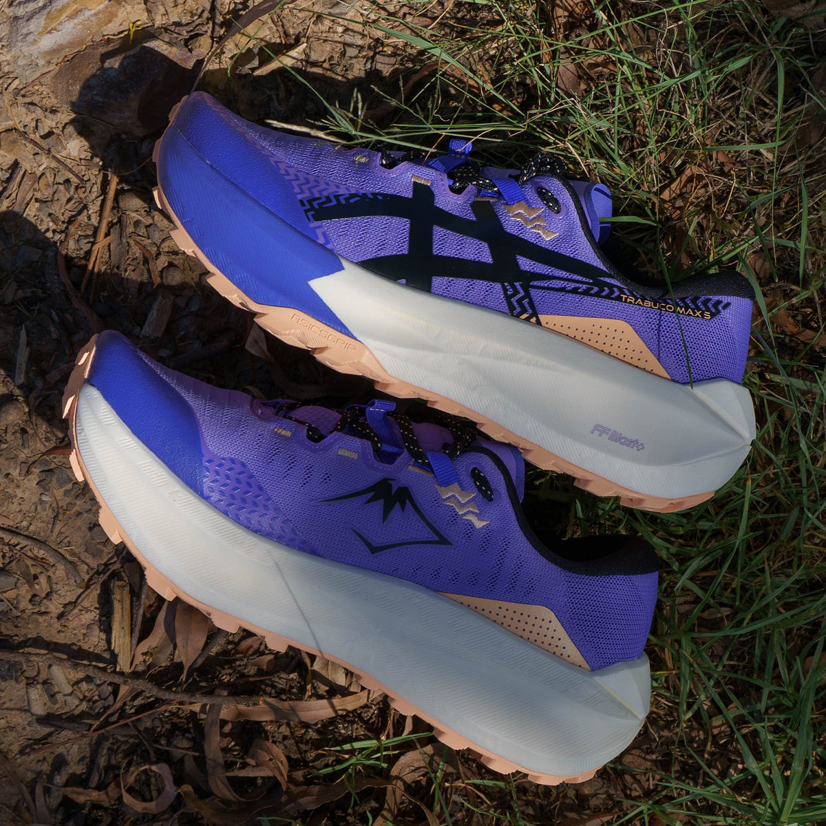 Womens ASICS Trabuco Max 5